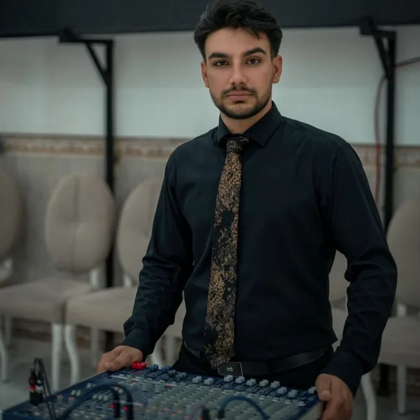 امیرحسین پیری لن که وار