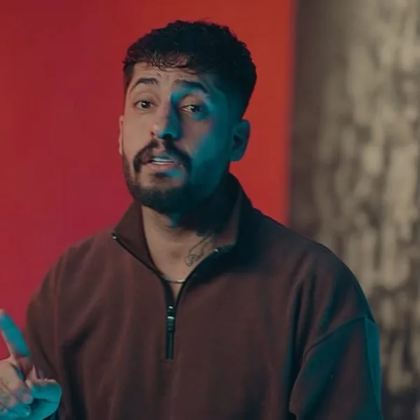 ساواش تو رفیق جون جونیمی تو دلیمی دلیل حال خوبمی