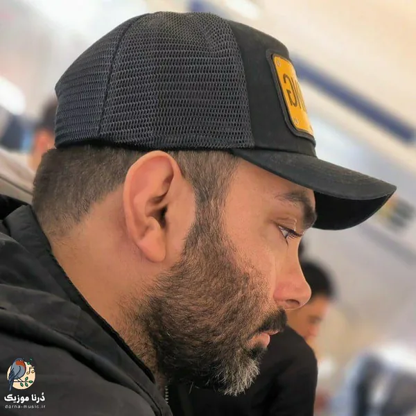 مسعود صادقلو بغل کردم