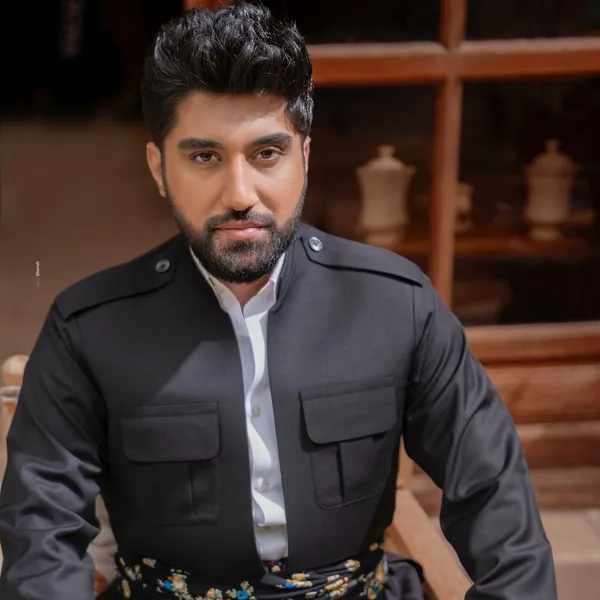 نوید زردی تو گولی