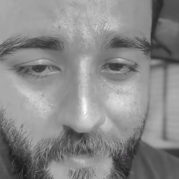 سعید بابازاده تو چشمات دنیامه تویی ضربان قلبم