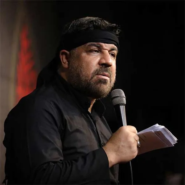 مجتبی رمضانی شهید یعنی پای دین خدا مردونه ایستادن شهید یعنی برای دفع فتنه آبرو دادن هر کسی مثل شهیدا