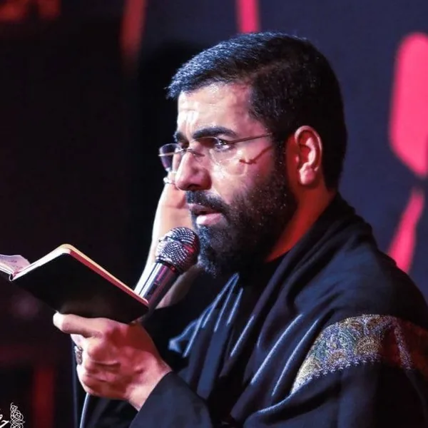حسین سیب سرخی زائر توام و با حرمت تو مانوسم خدارو شاکرم که دادی اذن پابوسم