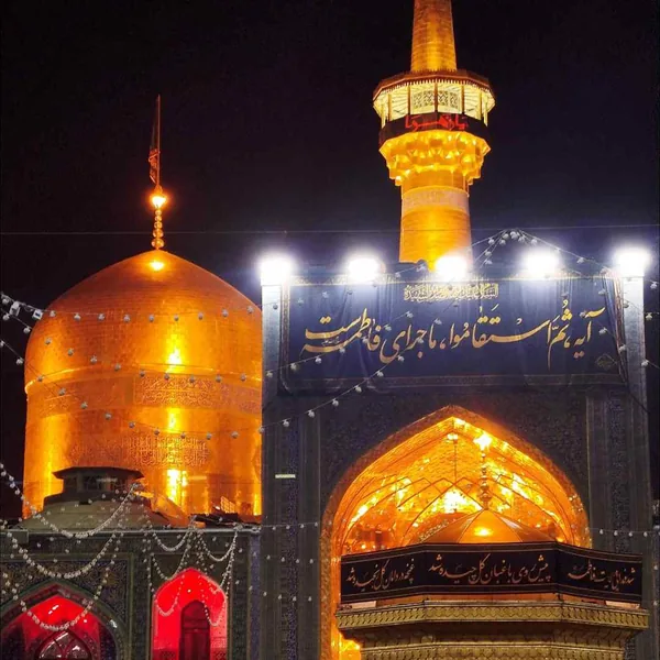 مهدی حسینی آرزو دارم یه شب روضه بگیرم حرم آرزو دارم شب جمعه بمیرم حرم