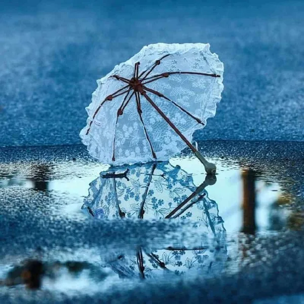 با تو قشنگه قشنگه حالم تویی کنارم