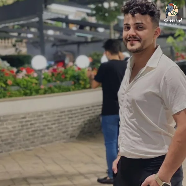 محمد ملایی یه حلقه طلایی اسمتو روش نوشتم