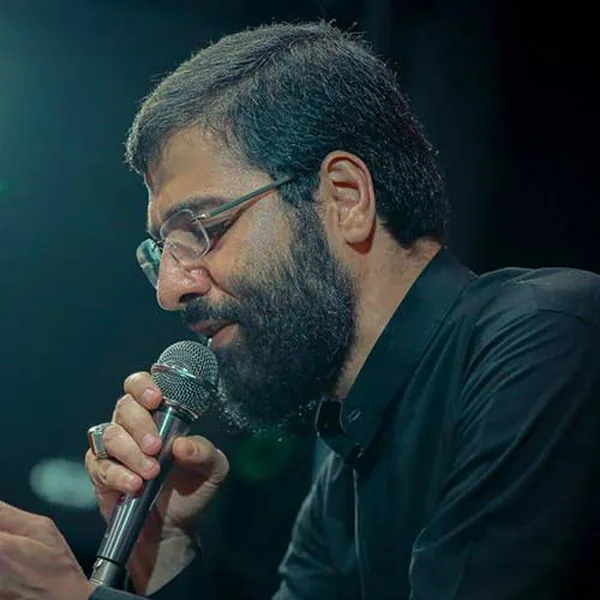 حسین سیب سرخی دنیای منو تو زیبا کردی با تو غم ندارم و دلسردی توی این زمونهی نامردی