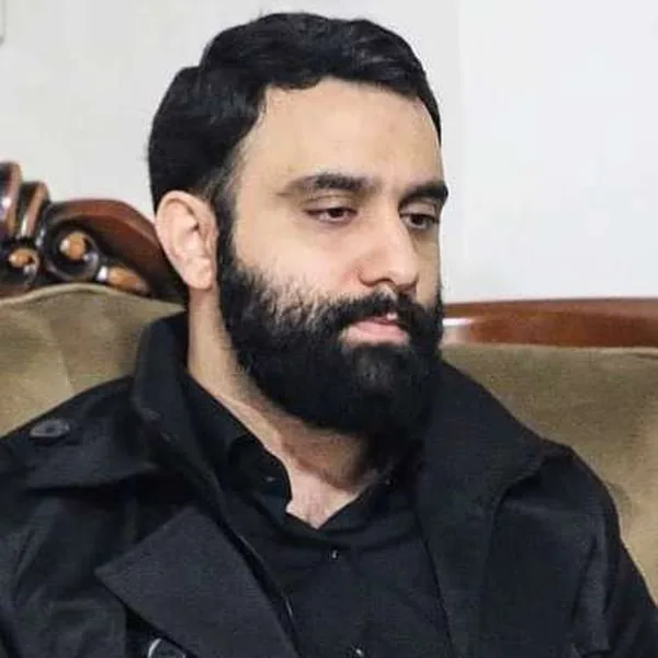 جواد مقدم ای رهبر شهیدم راهت ادامه دارد شیعه امام خود را تنها نمیگذارد