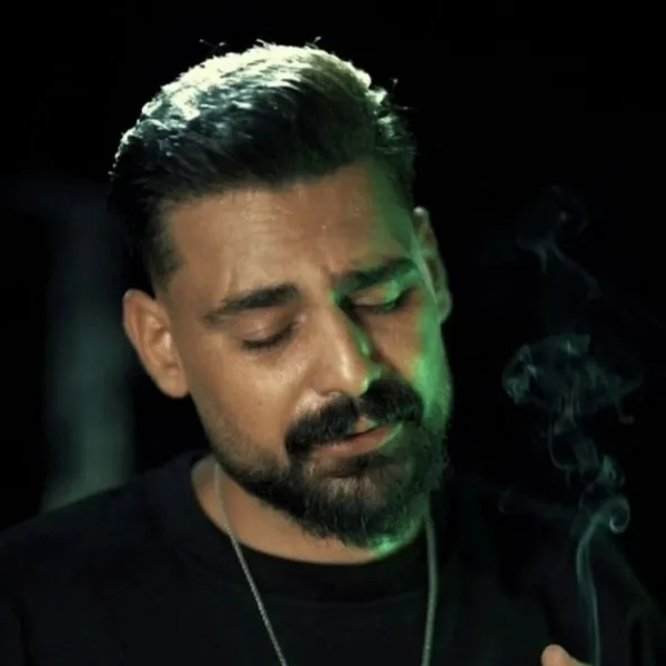 روح الله کرمی هرشو سگ مسی و داخ بی کسی